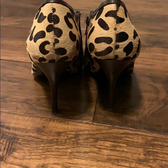Town Shoes Leopard Heels - Picture 3 of 6